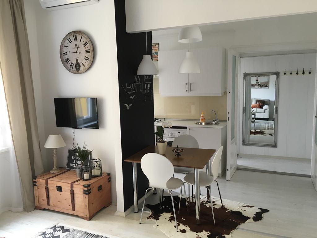 Standard Apartment by Hi5 - Károly 23 Budapest Exterior foto